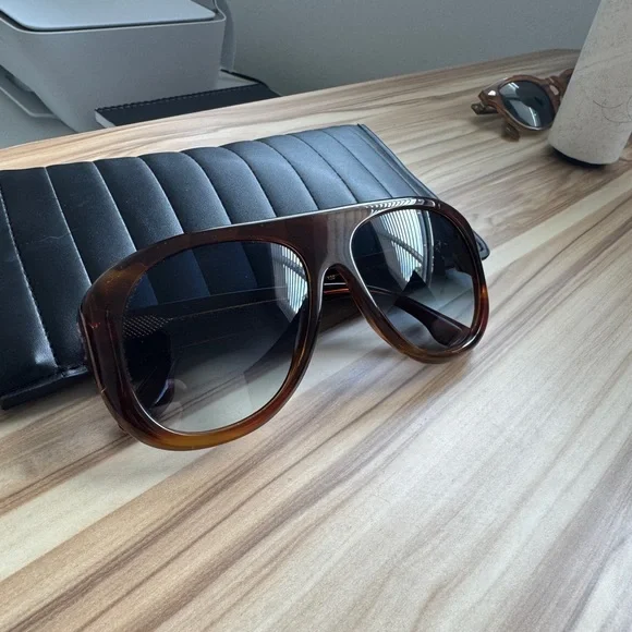 Victoria Beckham Mask Sunglasses - Picture 6 of 6